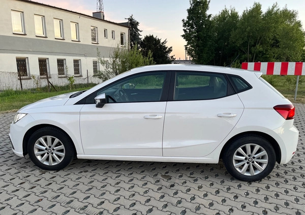 Seat Ibiza cena 41500 przebieg: 120300, rok produkcji 2018 z Pisz małe 121